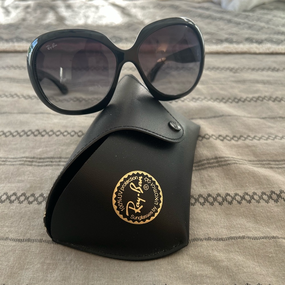 Ray-Ban Glossy Black Women's Sunglasses